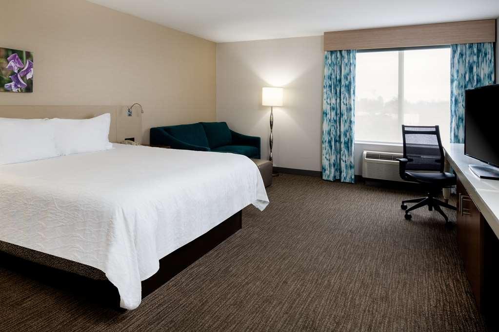 Hilton Garden Inn Folsom Room photo